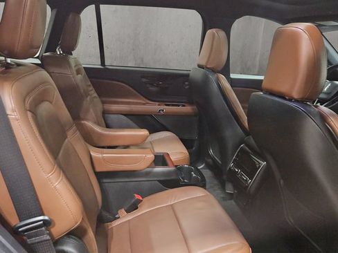 Used 2023 Lincoln Aviator Reserve w/ Equipment Group 201A AWD/4WD image 21