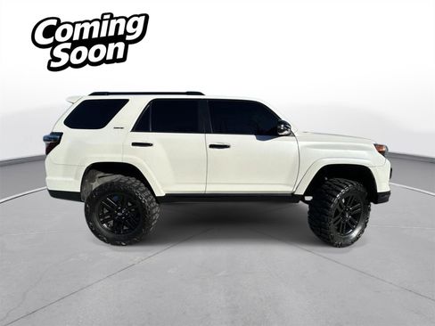 Used 2019 Toyota 4Runner Limited image 5