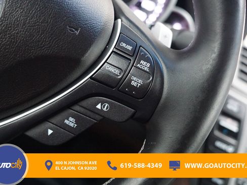 Used 2012 Acura TL SH-AWD image 23