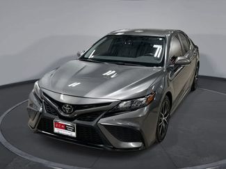 Used 2023 Toyota Camry SE video 1
