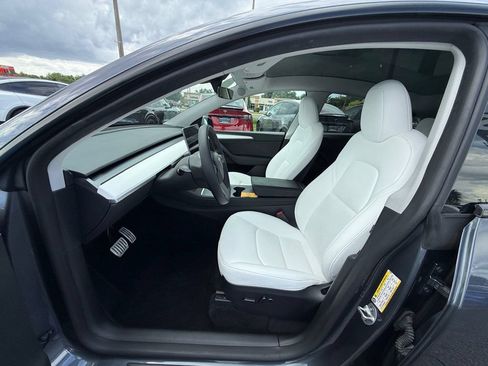Used 2023 Tesla Model Y Performance AWD/4WD image 9