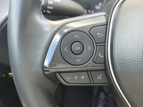 Used 2024 Toyota Corolla Cross LE w/ Moonroof Package image 34