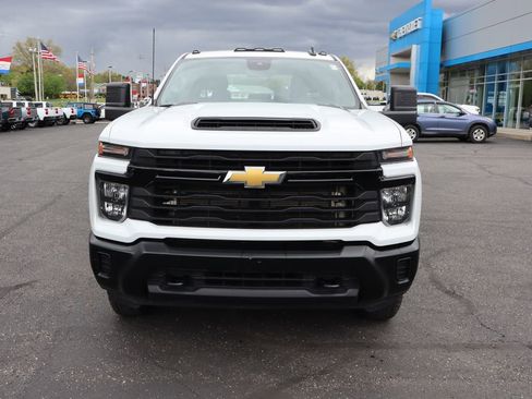 Used 2024 Chevrolet Silverado 3500 W/T AWD/4WD image 26