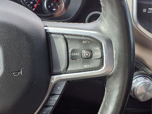 Used 2019 RAM 1500 Laramie w/ Sport Appearance Package AWD/4WD image 17