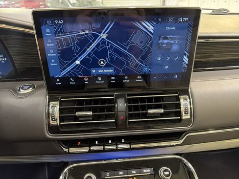 Used 2023 Lincoln Navigator Black Label AWD/4WD image 19