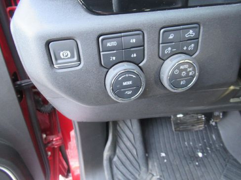 Certified 2025 Chevrolet Silverado 3500 LTZ w/ LTZ Plus Package image 10