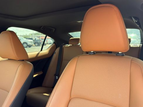 Used 2023 Lexus IS 300 w/ Premium Package RWD image 15