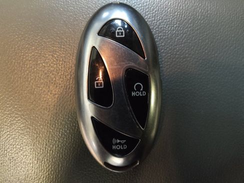 Used 2024 Hyundai Elantra SEL FWD image 32