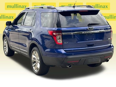 Used 2014 Ford Explorer XLT w/ Equipment Group 202A AWD/4WD image 10