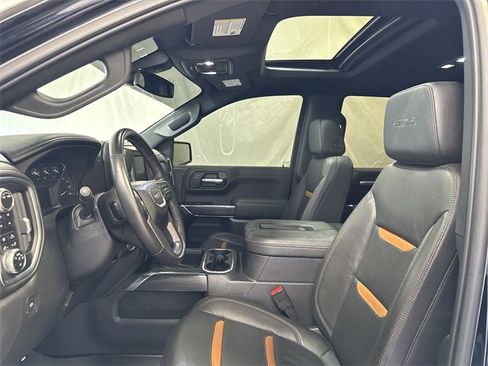 Certified 2022 GMC Sierra 1500 AT4 w/ AT4 Premium Package image 11