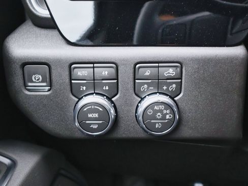 New 2026 GMC Sierra 2500 SLT w/ SLT Premium Package image 23