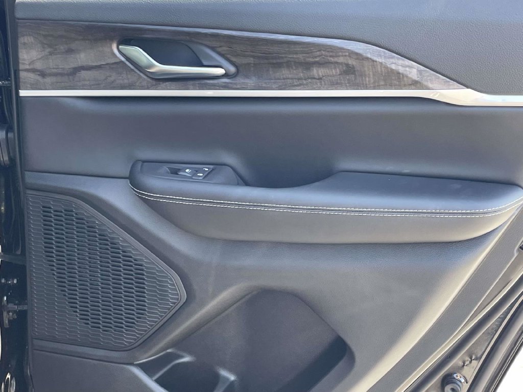 New 2027 Jeep Grand Cherokee 4WD image 18