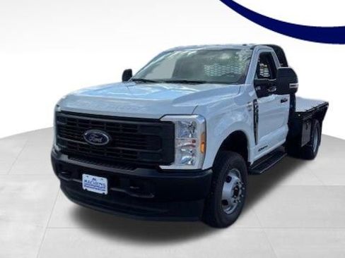 New 2025 Ford F350 XL image 1