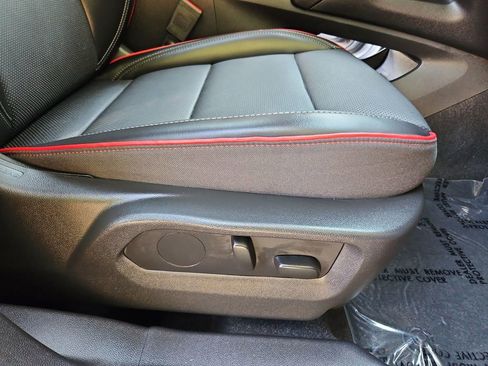 Used 2023 Buick Envision Essence w/ Sport Touring Package AWD/4WD image 24