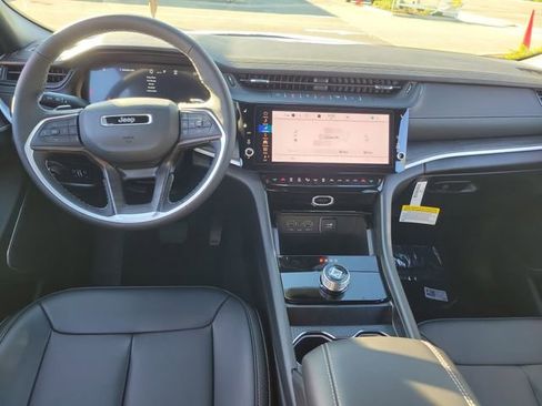 New 2026 Jeep Grand Cherokee Limited w/ Limited Altitude Package image 7