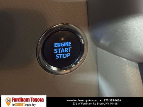 Used 2019 Toyota Highlander XLE AWD/4WD image 26