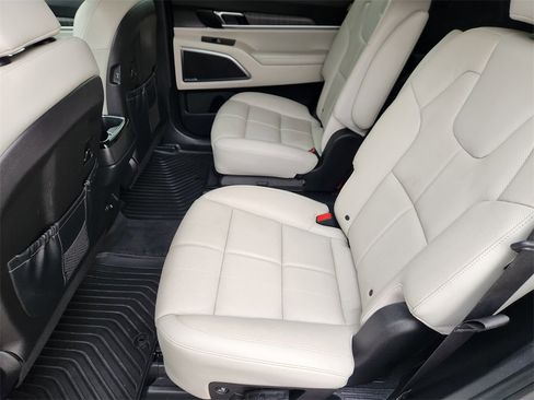 Certified 2023 Kia Telluride SX image 31