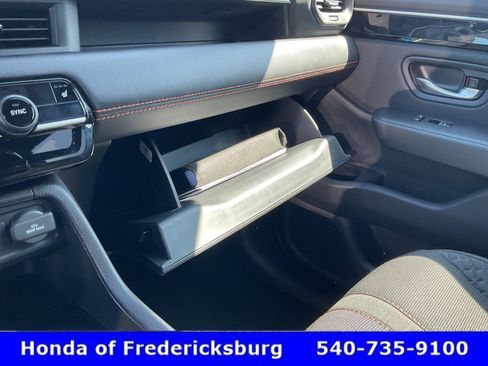 Used 2026 Honda Pilot Sport image 31