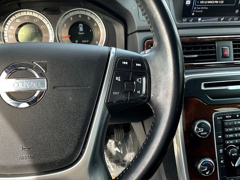 Used 2013 Volvo XC70 3.2 image 16