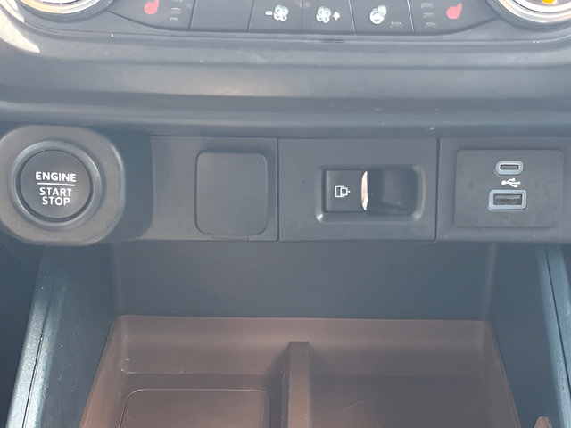 Used 2022 Ford Maverick Lariat w/ Lariat Luxury Package FWD image 27
