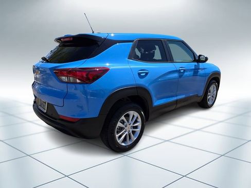 Used 2024 Chevrolet TrailBlazer LS w/ LS Convenience Package FWD image 5