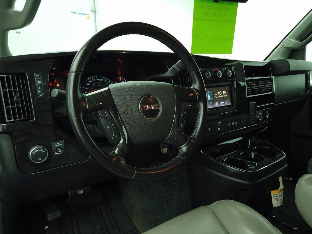 Used 2020 GMC Savana 2500 Extended w/ Enhanced Convenience Package RWD image 21