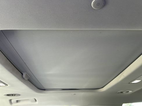 Used 2018 Chevrolet Traverse Premier w/ Redline Edition image 10