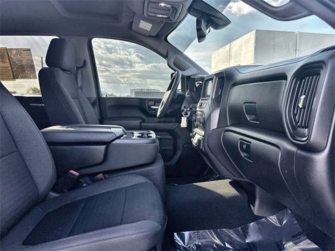 Used 2022 Chevrolet Silverado 2500 Custom w/ Custom Value Package image 30