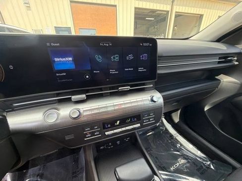 Certified 2025 Hyundai Kona SEL AWD/4WD image 20