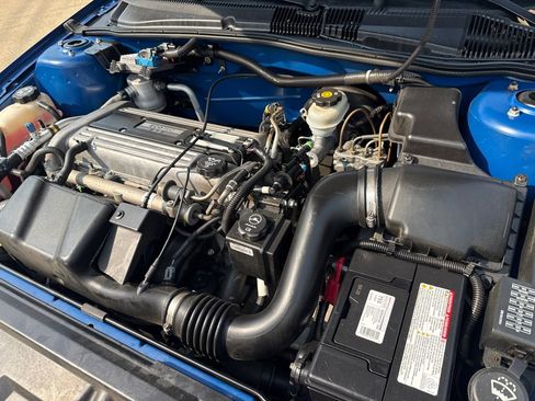 Used 2004 Chevrolet Cavalier Coupe w/ Preferred Equipment Group FWD image 21