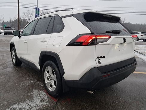 Used 2021 Toyota RAV4 XLE image 4