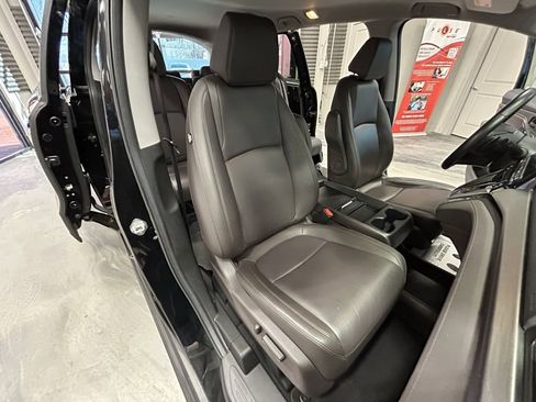 Used 2019 Honda Odyssey EX-L image 5