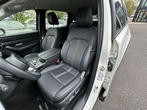 Used 2025 MAZDA CX-90 3.3 Turbo w/ Select Package AWD/4WD image 15