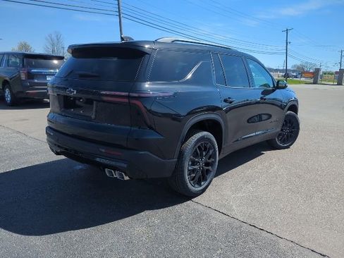 New 2026 Chevrolet Traverse LT w/ Midnight/Sport Edition FWD image 27