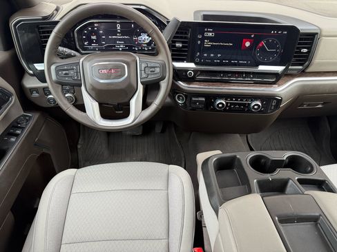 Used 2024 GMC Sierra 2500 SLE w/ SLE Value Package; image 2