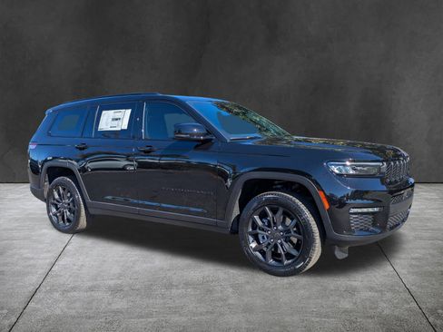 New 2025 Jeep Grand Cherokee L Limited image 2