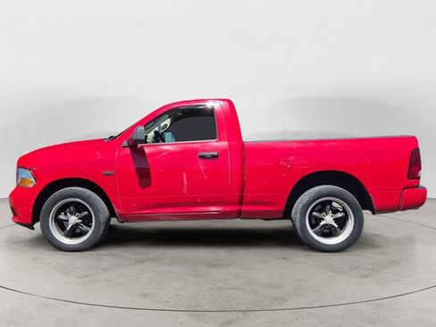 Used 2012 RAM 1500 Express RWD image 2
