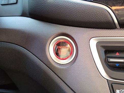 Used 2021 Honda Ridgeline Sport image 19