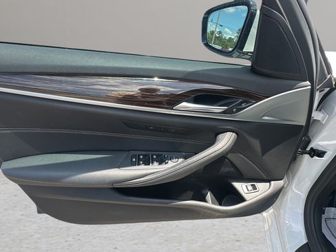 Used 2020 BMW 540i w/ Convenience Package RWD image 18