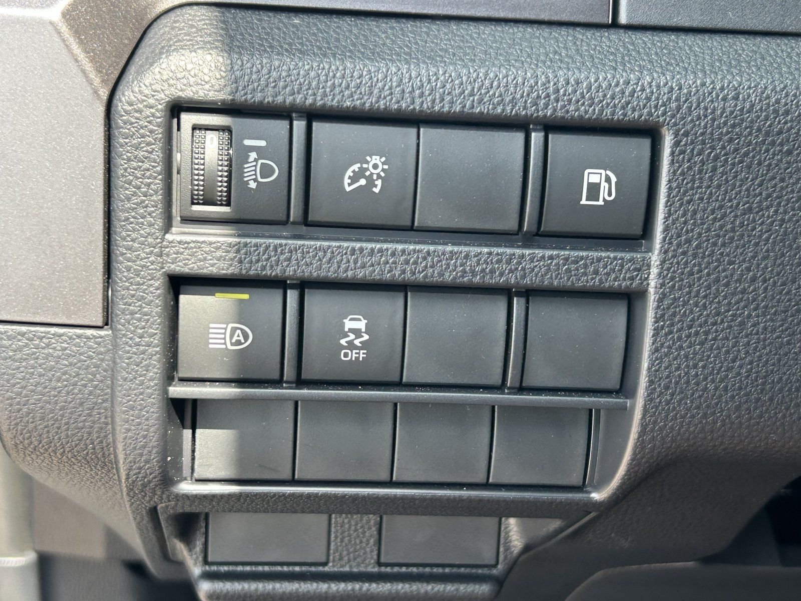 Used 2026 Toyota 4Runner SR5 AWD/4WD image 31