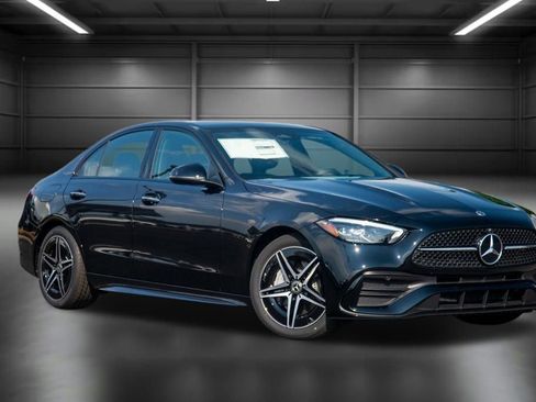 Used 2025 Mercedes-Benz C 300 4MATIC Sedan image 4