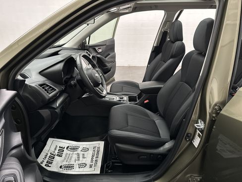 Used 2024 Subaru Forester Premium AWD/4WD image 15