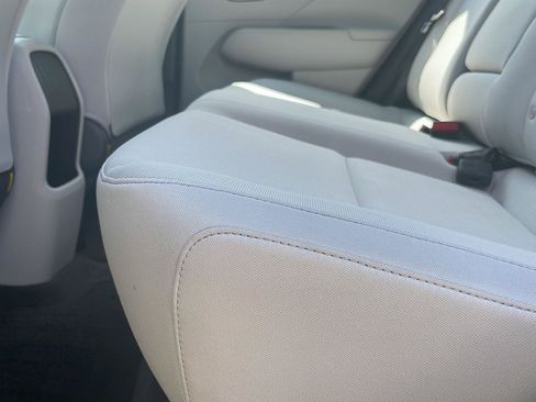 Used 2024 Hyundai Kona SE FWD image 12