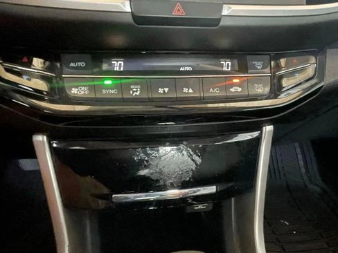 Used 2017 Honda Accord LX image 10