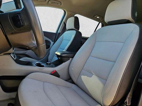 Used 2023 GMC Terrain SLE FWD image 15