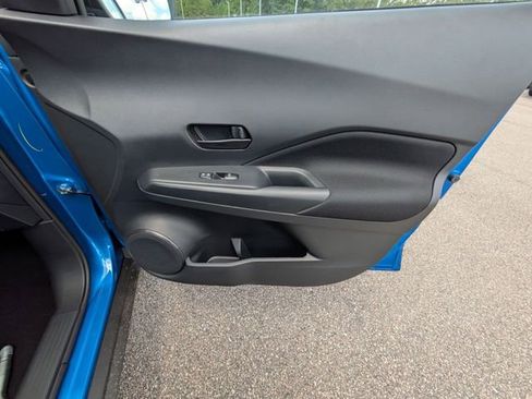 New 2025 Nissan Kicks Play S image 24