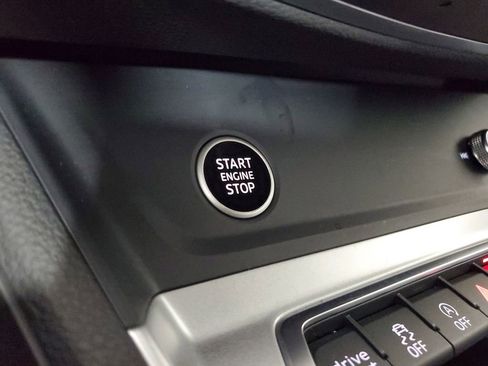 Used 2024 Audi Q3 2.0T Premium w/ Convenience Package image 35