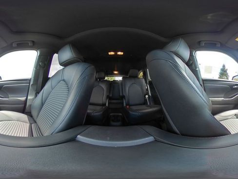 Used 2025 Toyota Highlander XSE AWD/4WD image 45