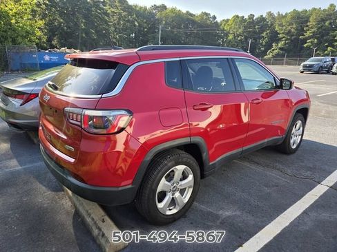 Used 2018 Jeep Compass Latitude w/ Popular Equipment Group AWD/4WD image 5
