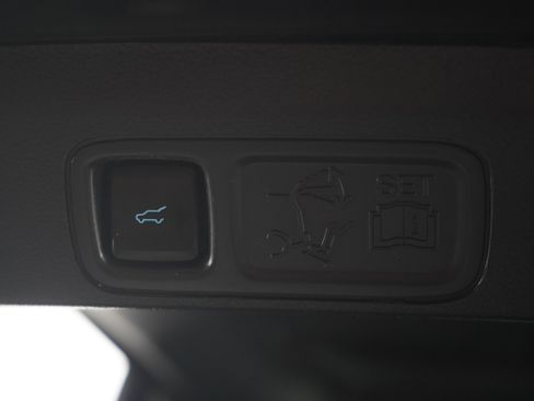 Used 2022 Ford Expedition Max Limited AWD/4WD image 18